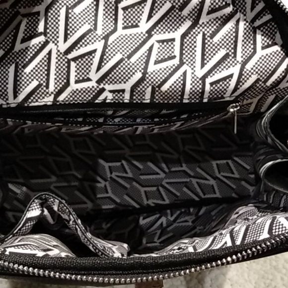 Marc New York Andrew Marc backpack - Picture 3 of 6